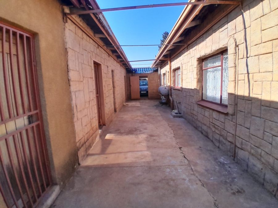 4 Bedroom Property for Sale in Kuruman Northern Cape